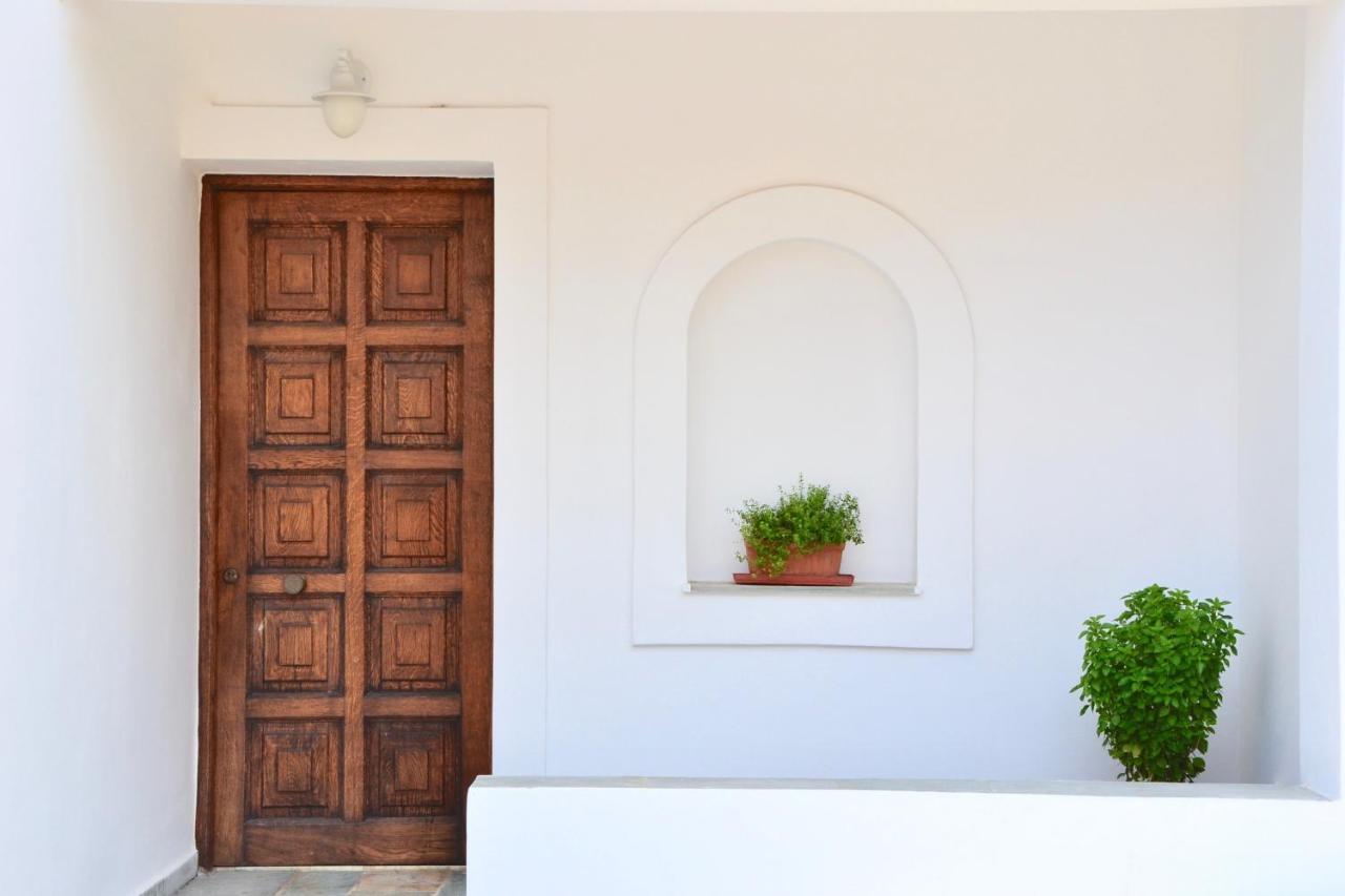 Beach House Set In A Beautiful Bay カリストス エクステリア 写真
