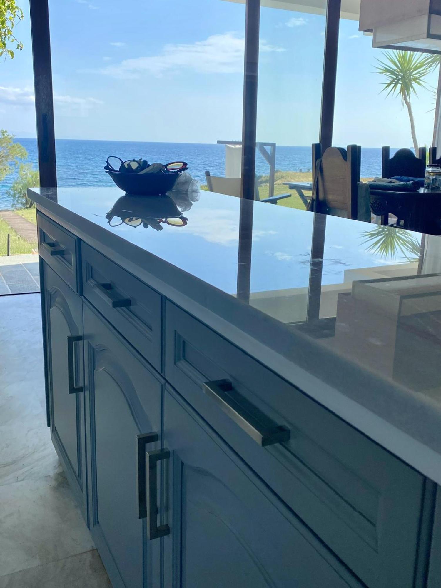 Beach House Set In A Beautiful Bay カリストス エクステリア 写真